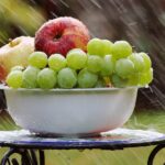 Frutta contaminata da pesticidi con l'elenco della "sporca dozzina" 2025.